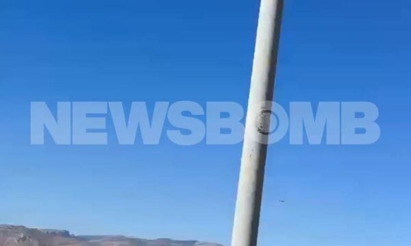 Φωτιά στο Ποικίλο Όρος – 7 Canadair πραγματοποιούν ρίψεις το ένα μετά το άλλο