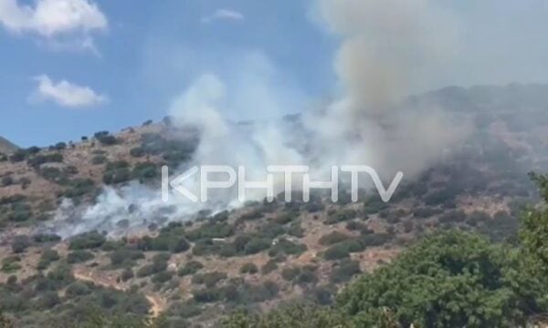 Ηράκλειο: Νέο πύρινο μέτωπο στο Βουλισμένο Αλώνι – Σε διαρκή συναγερμό οι πυροσβεστικές δυνάμεις
