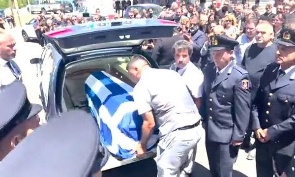 Κηδεία στην Κρήτη του 25χρονου πυροσβέστη Παντελή Διαμαντάκη