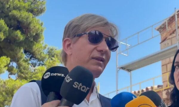 Μάκης Δελαπόρταςγια Μαίρη Λίντα: «Τέτοια αηδόνια δεν θα υπάρξουν ξανά»