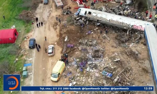 Νέος γύρος πολιτικής αντιπαράθεσης για τα Τέμπη