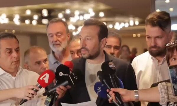 Ο Ν. Παπάς ανακοινώνει την απόφαση της Κεντρικής Επιτροπής του ΣΥΡΙΖΑ