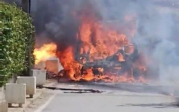 Παρανάλωμα του πυρός όχημα στη Θεσσαλονίκη