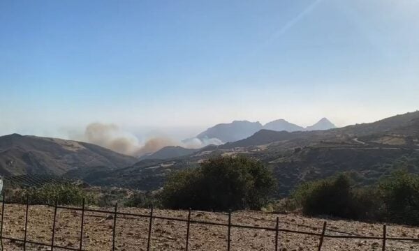 Ρέθυμνο: Η φωτιά από το χωριό Κεραμέ
