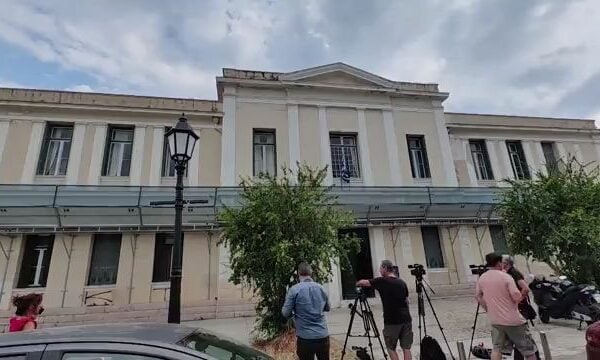 Στο δικαστήριο Ναυπλίου οι αστυνομικοί της ΟΠΚΕ που πυροβόλησαν 20χρονο στο Άργος