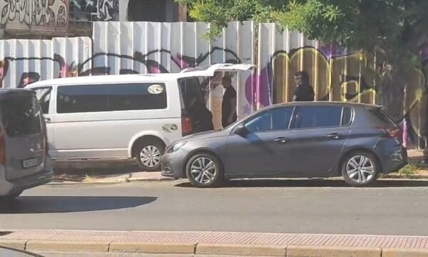 Συναγερμός στην Κυψέλη για βαλίτσα που είχε μέσα ανθρώπινο μέλος