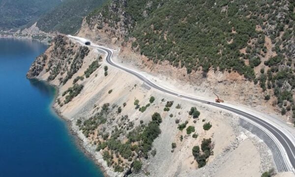 Τέλος σε ένα πρόβλημα δεκαετιών- Στην κυκλοφορία ο νέος δρόμος Ροβιές- Ήλια