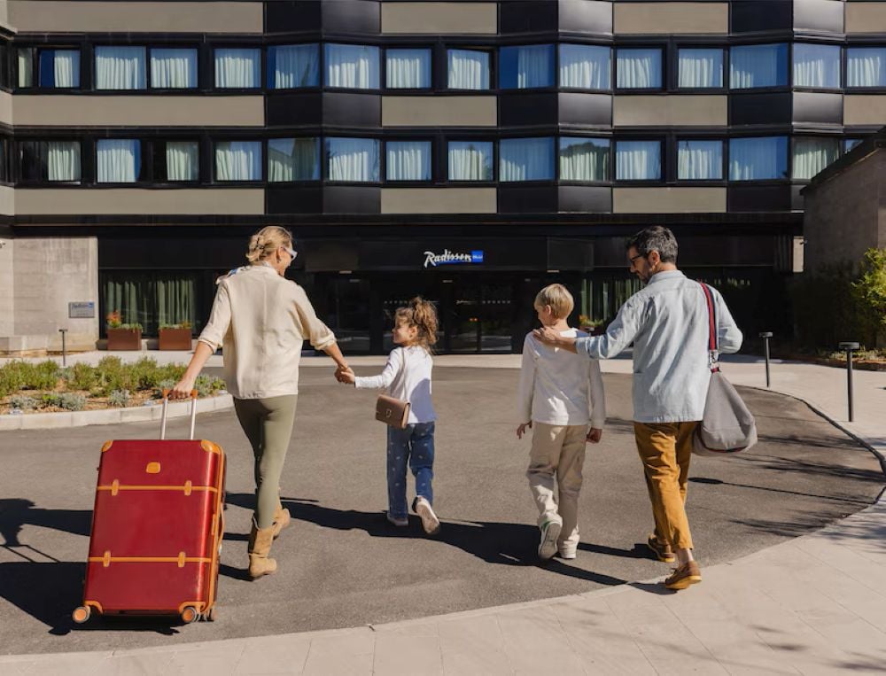 Radisson Hotel Group: Αντιστοίχιση τιμών ξενοδοχείων σε πραγματικό χρόνο με ΑΙ 7 Radisson Hotel Group: Αντιστοίχιση τιμών ξενοδοχείων σε πραγματικό χρόνο με ΑΙ