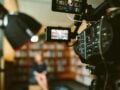 Απίστευτο τηλεοπτικό παρασκήνιο: Γνωστός παρουσιαστής έμεινε στον «άσο» – Του έταζαν δική του εκπομπή και του έκαναν «ghosting»!