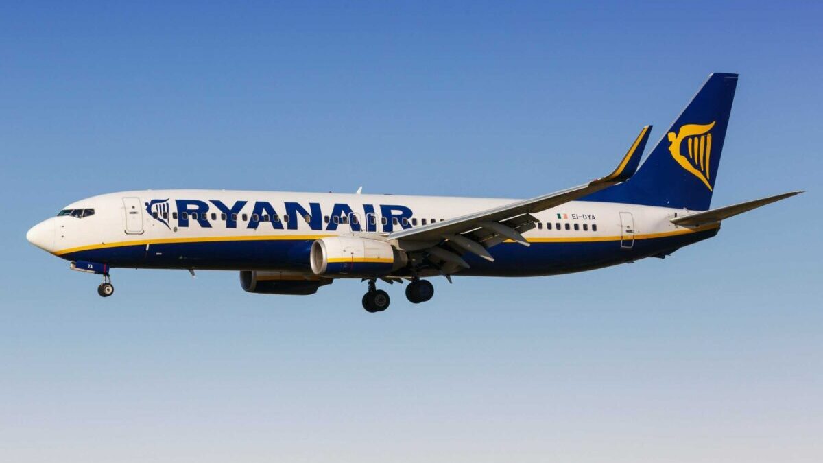 Ryanair: Πλήγμα 34% στα κέρδη λόγω αύξησης τιμών στα καύσιμα από την κρίση στη Μέση Ανατολή 1 Ryanair: Πλήγμα 34% στα κέρδη λόγω αύξησης τιμών στα καύσιμα από την κρίση στη Μέση Ανατολή