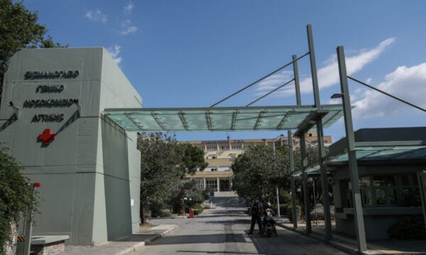 Φωτιά στο Σισμανόγλειο Νοσοκομείο: Εκκενώθηκαν δωμάτια και τέθηκε υπό έλεγχο