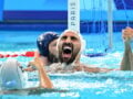 Ουγγαρία – Ελλάδα 14-15: Η τρομερή εθνική πόλο κατέκτησε το World Cup και πανηγύρισε το πρώτο χρυσό μετάλλιο της ιστορίας της
