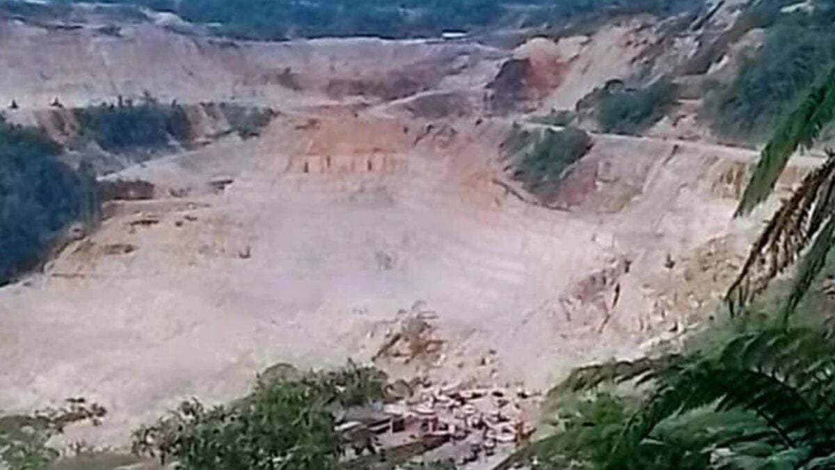 Κατολίσθηση στο χρυσωρυχείο Gold Ridge: 10 νεκροί στα νησιά του Σολομώντα 1 Κατολίσθηση στο χρυσωρυχείο Gold Ridge: 10 νεκροί στα νησιά του Σολομώντα