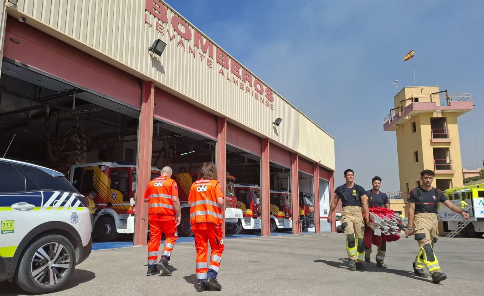 Ισπανία: 11 νεκροί και 19 αγνοούμενοι από την πυρκαγιά στην Ανδαλουσία 7 Το Προωθημένο Κέντρο Επιχειρήσεων που έχει δημιουργήσει η περιφερειακή κυβέρνηση της Ανδαλουσίας στον πυροσβεστικό σταθμό της Τούρε για τον συντονισμό των επιχειρήσεων κατάσβεσης. (Nacho Sánchez)