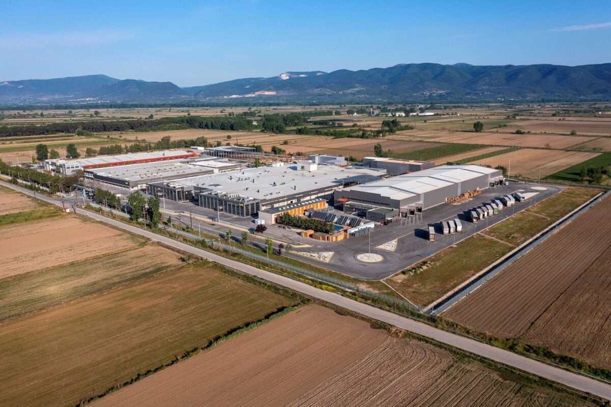 Sunlight Group: Κερδοφορία 18% παρά δασμούς, ακριβές πρώτες ύλες και αδύναμη Ευρώπη