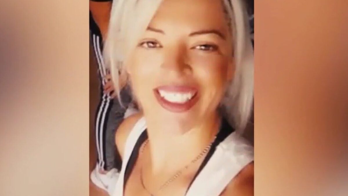 Δολοφονία στη Σύρο: «Νόμιζα ότι η 42χρονη ήταν κλέφτης και τη μαχαίρωσα» υποστηρίζει ο δράστης 4 Δολοφονία στη Σύρο: «Νόμιζα ότι η 42χρονη ήταν κλέφτης και τη μαχαίρωσα» υποστηρίζει ο δράστης