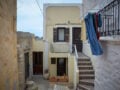 Σύρος: Στο μικροσκόπιο των αρχών βίντεο έξω σπίτι της δολοφονίας της 42χρονης διασώστριας του ΕΚΑΒ