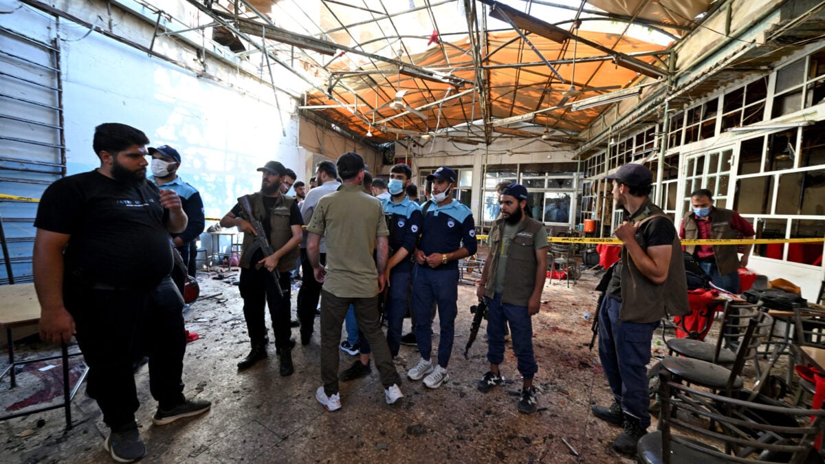 Συρία: Τουλάχιστον 9 νεκροί από βομβιστική επίθεση σε καφετέρια στη Δαμασκό 1 Συρία: Τουλάχιστον 9 νεκροί από βομβιστική επίθεση σε καφετέρια στη Δαμασκό