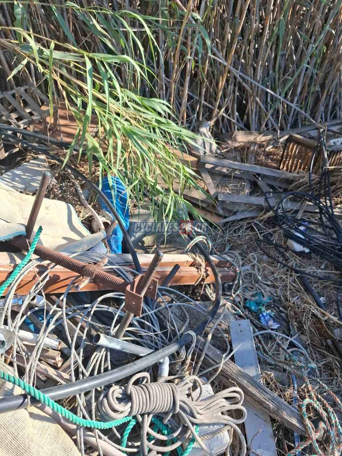 Σύρος: 72χρονος έπεσε σε πηγάδι και τον απεγκλώβισε η Πυροσβεστική 11 Σύρος: 72χρονος έπεσε σε πηγάδι και τον απεγκλώβισε η Πυροσβεστική