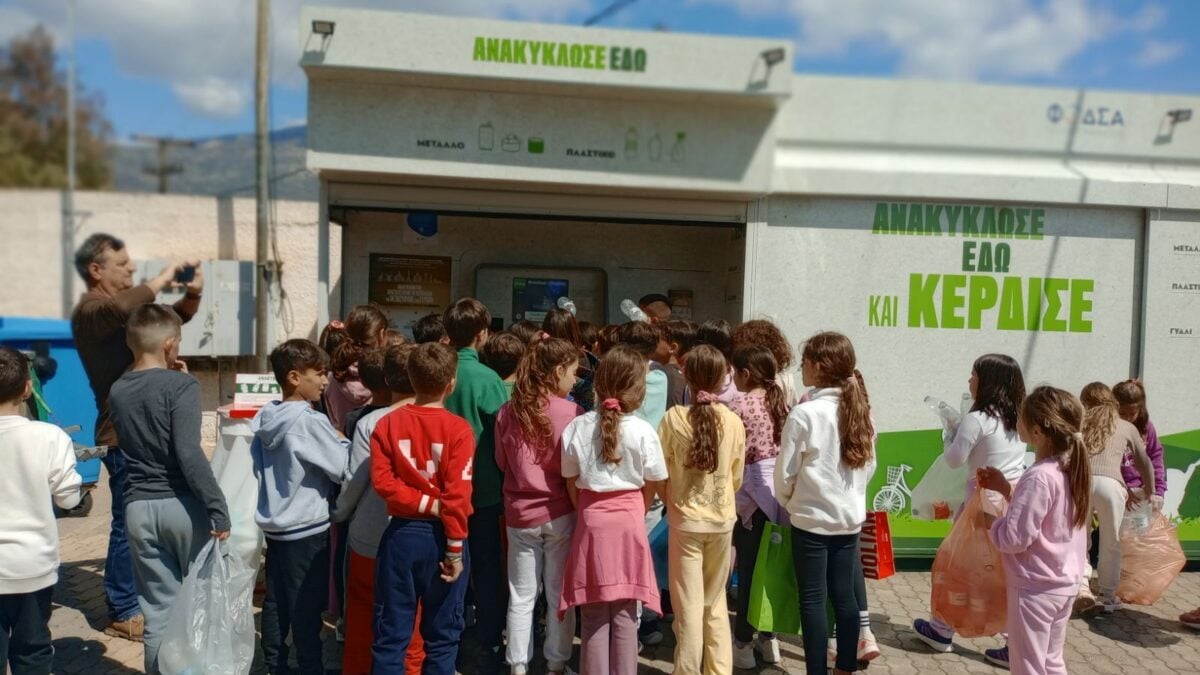 ΤΕΧΑΝ: Απάντηση της εταιρείας για τα «σπιτάκια ανακύκλωσης» 1 ΤΕΧΑΝ: Απάντηση της εταιρείας για τα «σπιτάκια ανακύκλωσης»