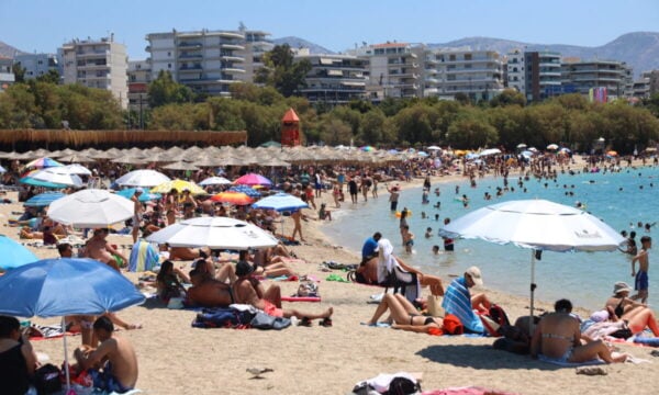 Καιρός: Έρχονται τα πρώτα 40άρια την Κυριακή, έως 7 μποφόρ οι άνεμοι στο Αιγαίο – Βροχές από την επόμενη εβδομάδα