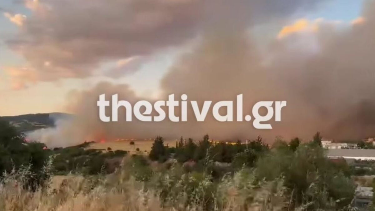 Φωτιά στο Ωραιόκαστρο Θεσσαλονίκης: Ήχησε το 112 για εκκένωση της Ανθούπολης 1 Φωτιά στο Ωραιόκαστρο Θεσσαλονίκης: Ήχησε το 112 για εκκένωση της Ανθούπολης