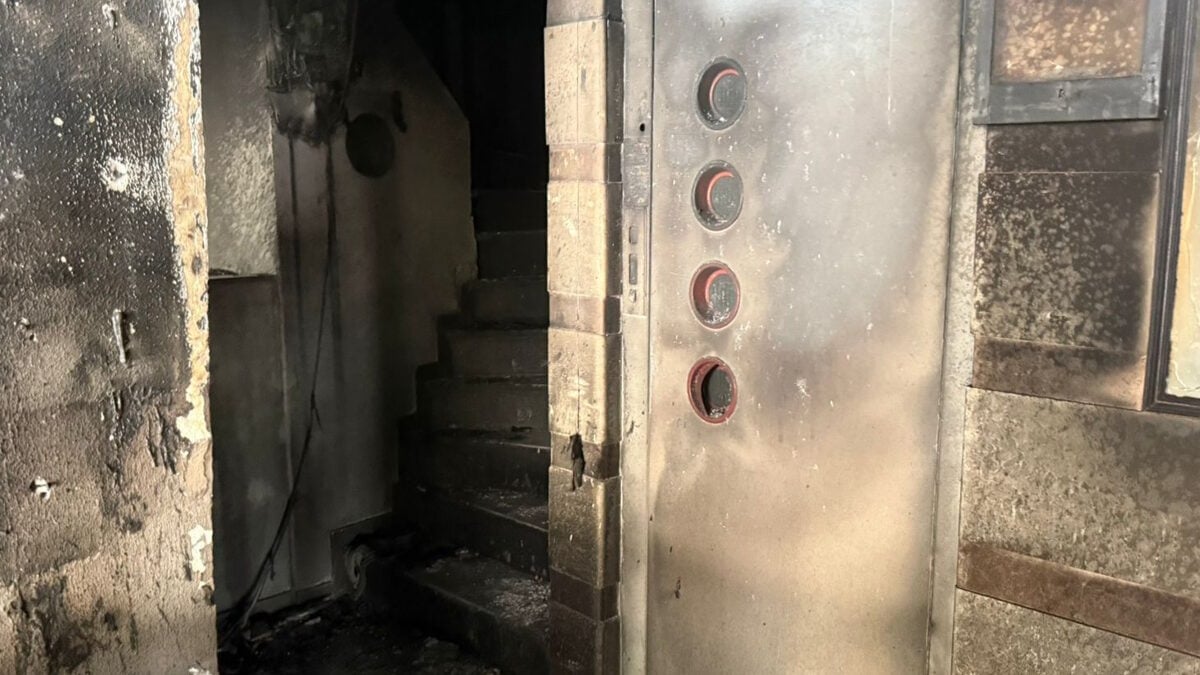 Θεσσαλονίκη: Οι έρευνες για τον εντοπισμό των δραστών της εμπρηστικής επίθεσης, ο εγκέφαλος, το «σημείο μηδέν» και το μοιραίο λάθος 1 Θεσσαλονίκη: Οι έρευνες για τον εντοπισμό των δραστών της εμπρηστικής επίθεσης, ο εγκέφαλος, το «σημείο μηδέν» και το μοιραίο λάθος