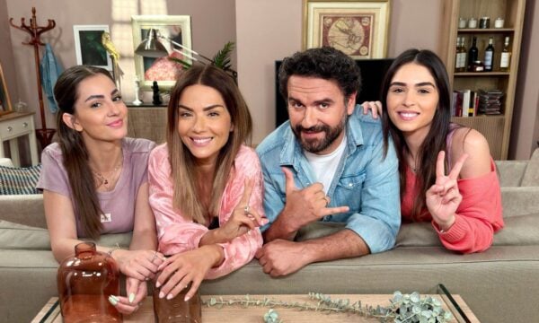 Το σόι σου: Η ανάρτηση της Βάσως Λασκαράκη από τα backstage του τελευταίου επεισοδίου – Φωτογραφία