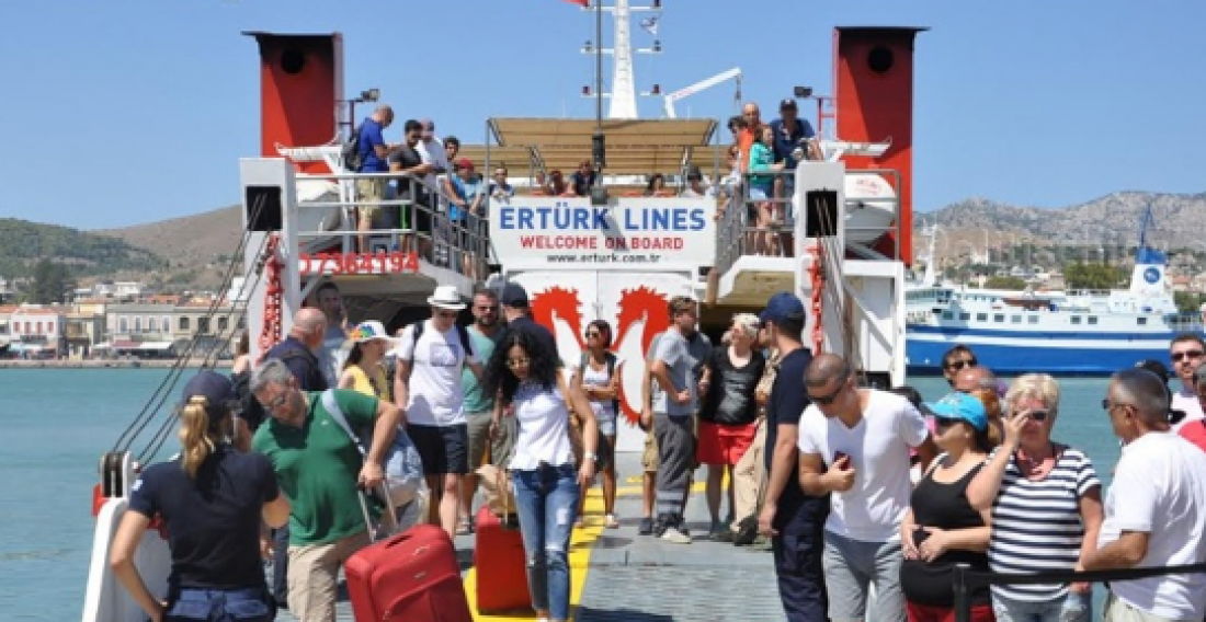 Τουρκικός τουρισμός: Οριακή μείωση στα έσοδα στο εξάμηνο, +2,7% οι αφίξεις, +2,5% η μέση δαπάνη