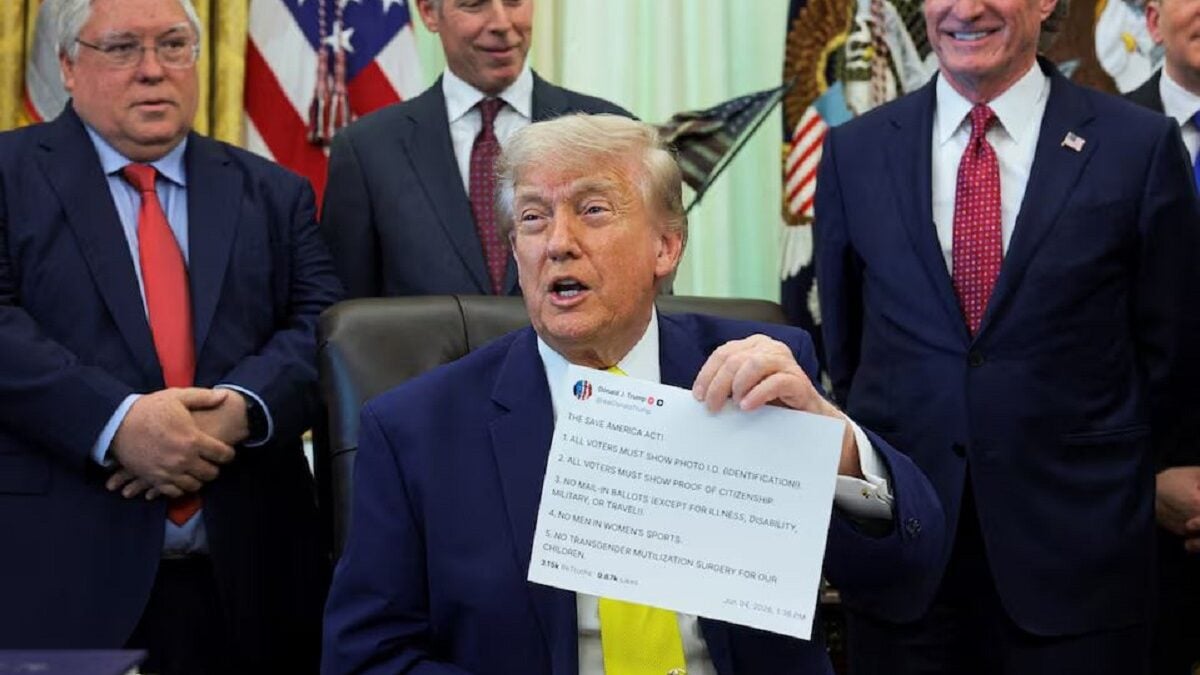 Reuters: Trump Media ζήτησε έως και 100.000 δολάρια τον μήνα για ταχύτερη πρόσβαση στις αναρτήσεις του Τραμπ 1 Reuters: Trump Media ζήτησε έως και 100.000 δολάρια τον μήνα για ταχύτερη πρόσβαση στις αναρτήσεις του Τραμπ