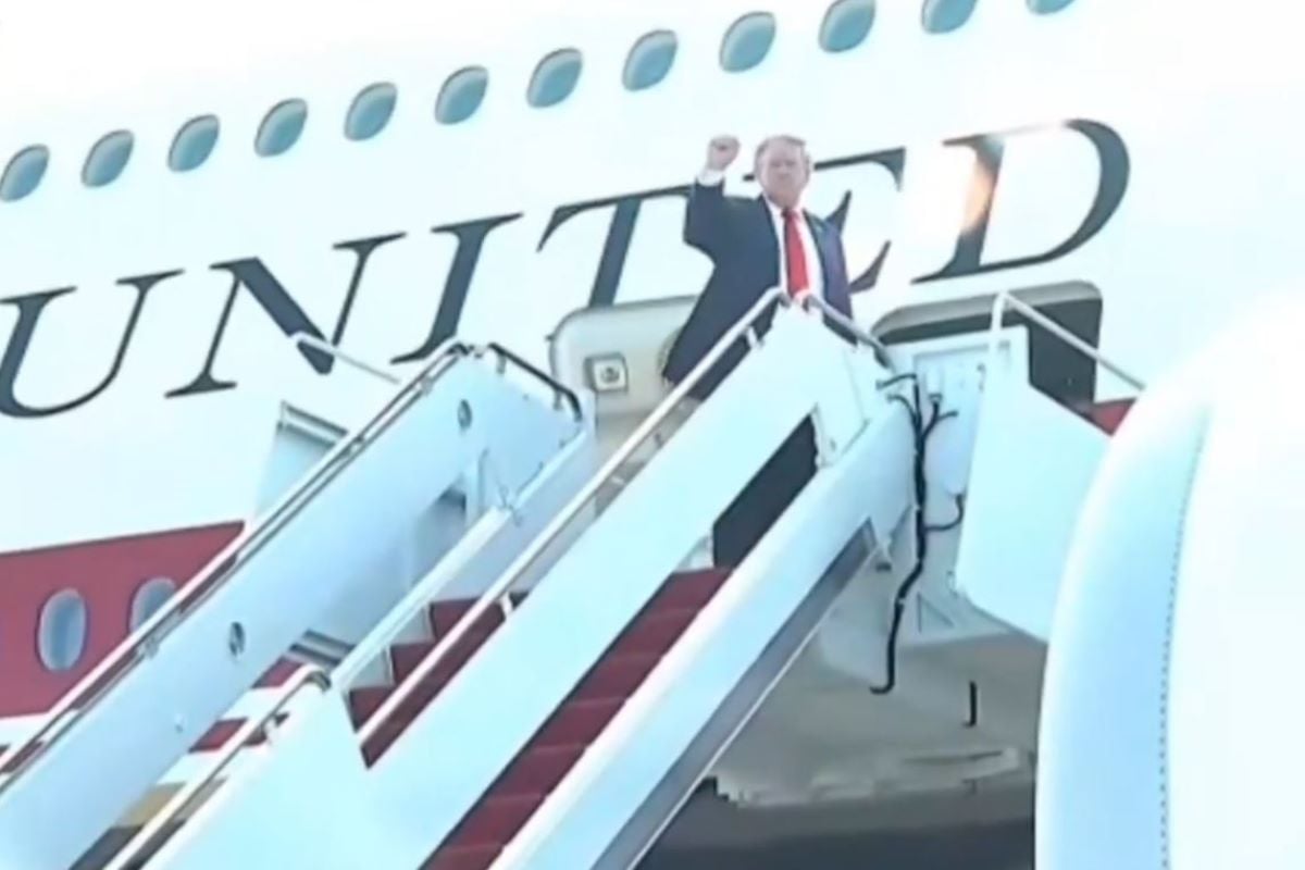 Τραμπ: Παρθενική πτήση με το νέο Air Force One και δηλώσεις για το Ιράν – «Οι συνομιλίες πάνε καλά – Τους χτυπήσαμε σκληρά την περασμένη εβδομάδα»