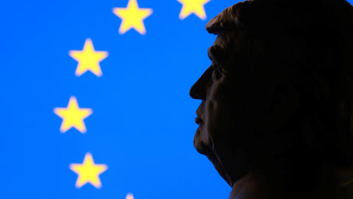 ΕΕ: Διπλά μηνύματα από τις Βρυξέλλες για τους νέους δασμούς Τραμπ – Η «καταναγκαστική εργασία» ως πρόσχημα των ΗΠΑ 1 ΕΕ: Διπλά μηνύματα από τις Βρυξέλλες για τους νέους δασμούς Τραμπ – Η «καταναγκαστική εργασία» ως πρόσχημα των ΗΠΑ