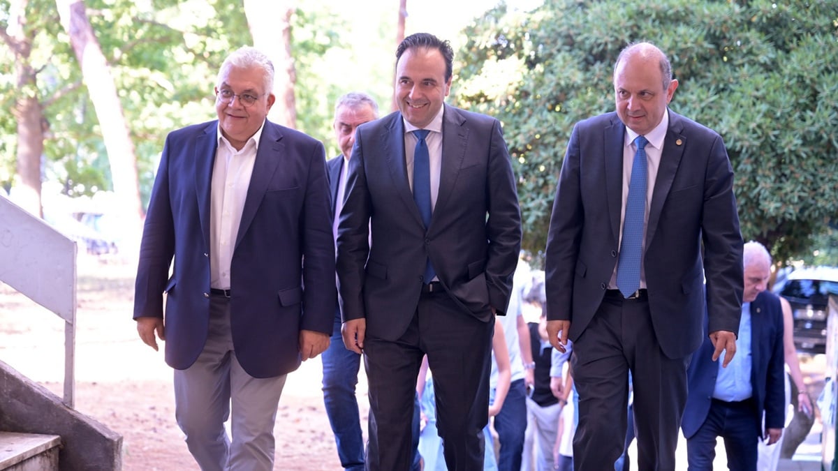 Ηλεκτρονικές εξετάσεις με tablets στο ΑΠΘ – Ψηφιακό σύστημα εφαρμόζεται ήδη σε 27 Τμήματα