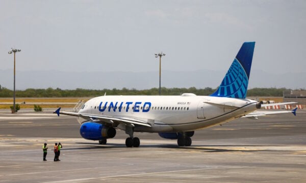 United: επιπλέον κόστος 6 δισ. δολαρίων από το άλμα του πετρελαίου, ορατός ο κίνδυνος παρά την αύξηση των εισιτηρίων