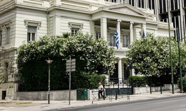 ΥΠΕΞ: Καταδικάζουμε απερίφραστα τις απειλές των Χούθι κατά της ναυσιπλοΐας