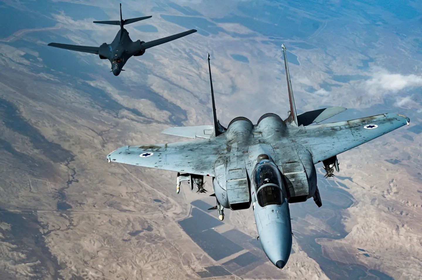 ΗΠΑ επιστρατεύουν το βομβαρδιστικό B-1 κατά του Ιράν: Επιθέσεις των Χούθι στην Ερυθρά Θάλασσα