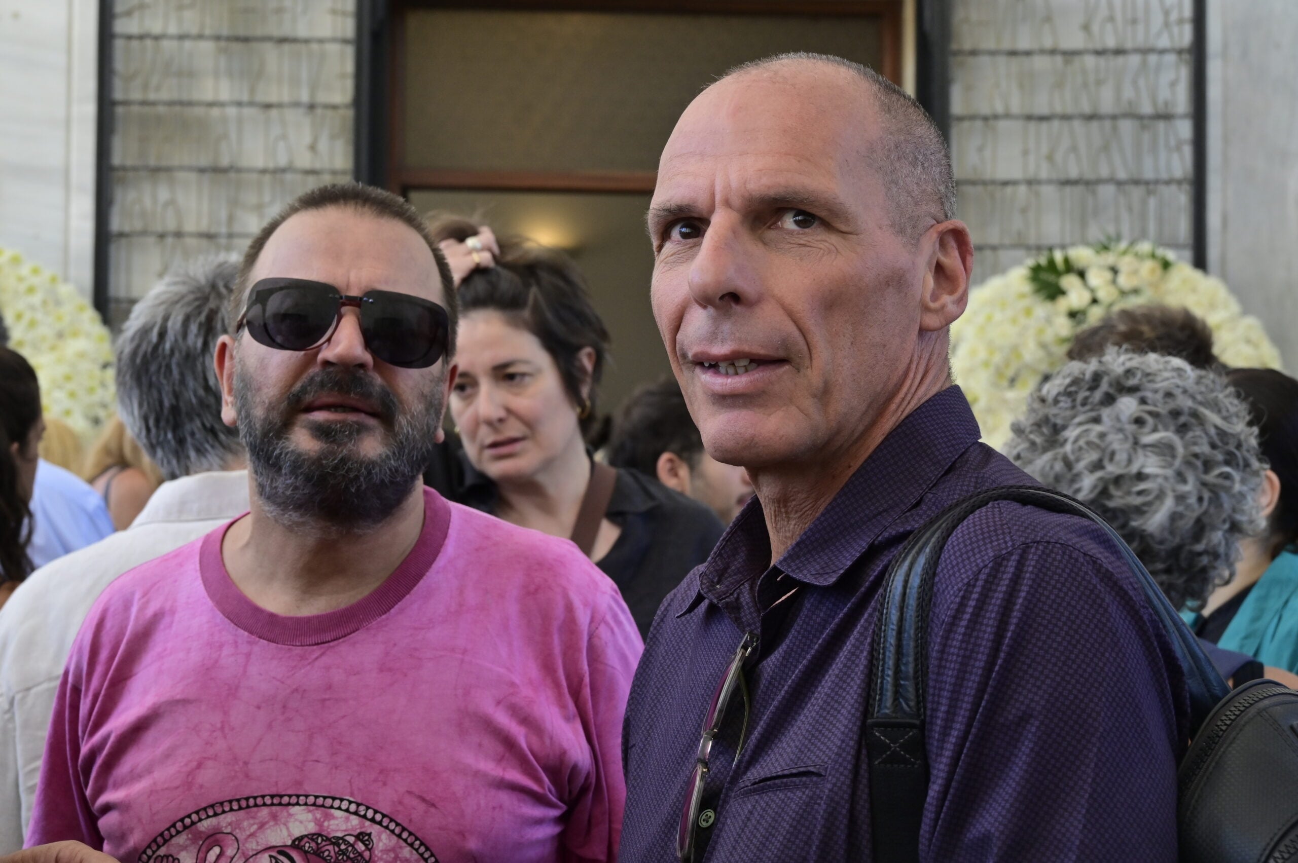 Πάολα Ρεβενιώτη: Τυλιγμένη με τη σημαία του ουράνιου τόξου το φέρετρο της – Το διαφορετικό «αντίο» στο Α’ Νεκροταφείο 15 Εξόδιος Ακολουθία της Πάολας Ρεβενιώτη στο Α' Νεκροταφείο Αθηνών. Σάββατο 11 Ιουλίου 2026 (ΜΙΧΑΛΗΣ ΠΑΠΑΝΙΚΟΛΑΟΥ / EUROKINISSI)