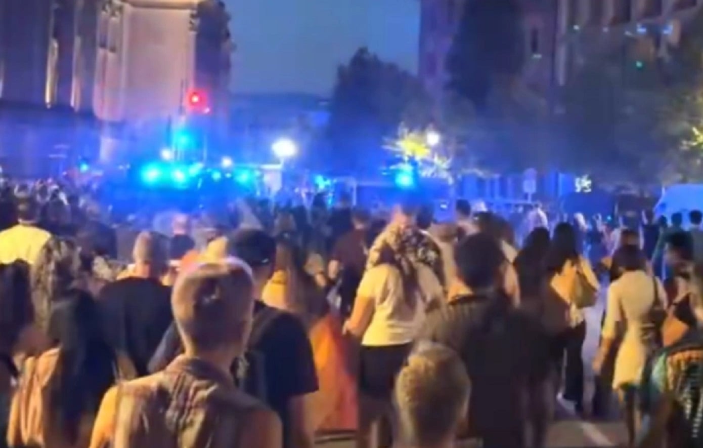 Berlin Pride: Πληροφορίες για σύλληψη του δράστη που σκότωσε έναν άνθρωπο και τραυμάτισε 16 με βαν – βίντεο
