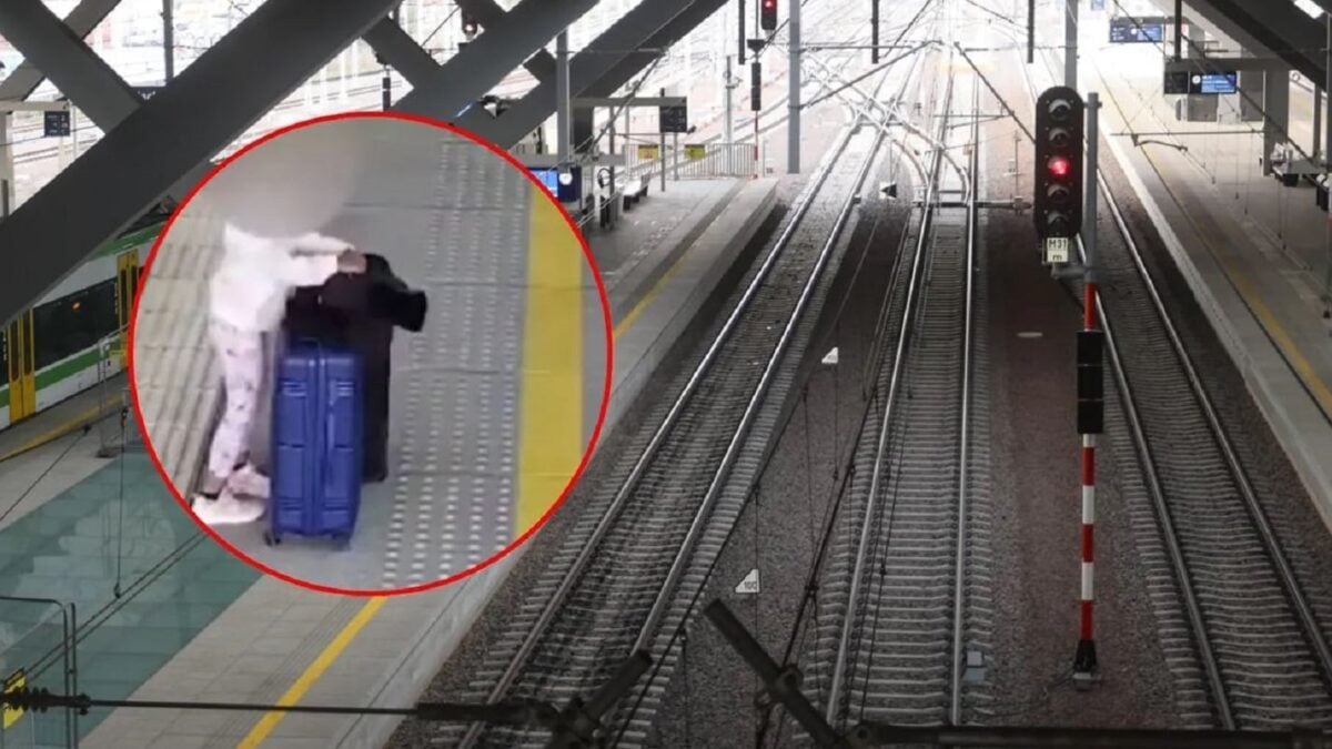 Πολωνία: 5χρονη έμεινε μόνη στην αποβάθρα όταν το τρένο έφυγε με την οικογένειά της 2 Πολωνία: 5χρονη έμεινε μόνη στην αποβάθρα όταν το τρένο έφυγε με την οικογένειά της