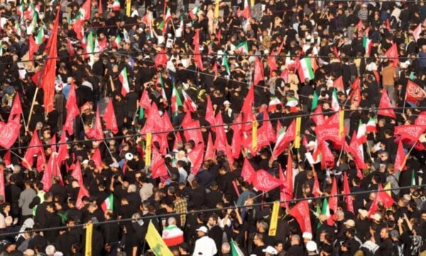 Ιράν: Άρχισε το λαϊκό προσκύνημα της σορού του Αλί Χαμενεΐ – Εκατομμύρια αναμένονται στην Τεχεράνη για την κηδεία
