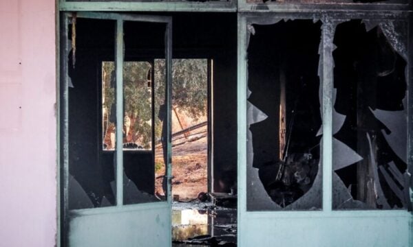 Χανιά: Διασωληνωμένος στη ΜΕΘ ο 70χρονος από την έκρηξη σε εργοστάσιο επισκευής σκαφών