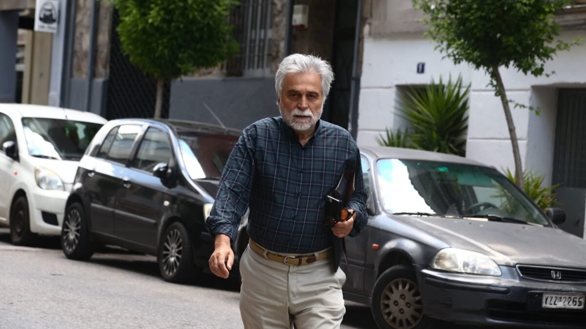 ΣΥΡΙΖΑ: Ο Δημήτρης Χατζησωκράτης παραιτήθηκε από την Κεντρική Επιτροπή 1 ΣΥΡΙΖΑ: Ο Δημήτρης Χατζησωκράτης παραιτήθηκε από την Κεντρική Επιτροπή