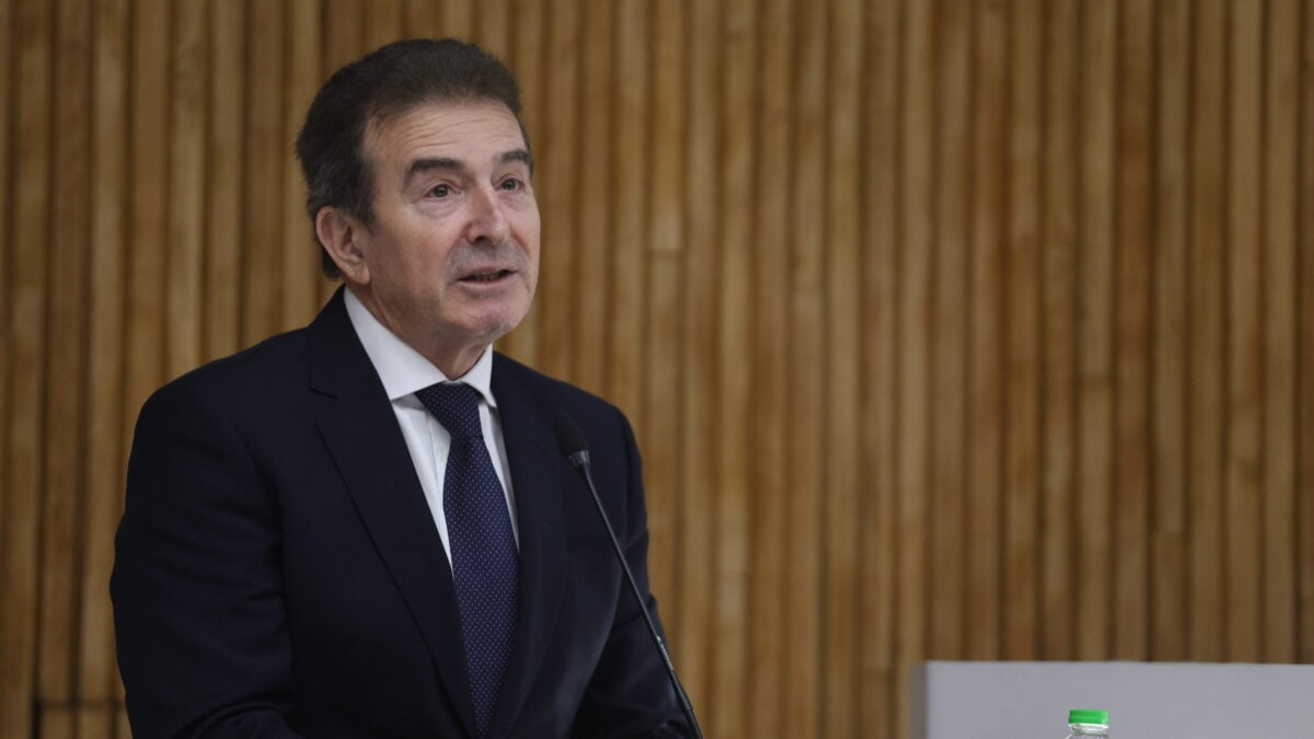 Χρυσοχοΐδης: Η Δημοκρατία μας είναι πολύ ισχυρή, πάντα νικάει στο τέλος 1 Χρυσοχοΐδης: Η Δημοκρατία μας είναι πολύ ισχυρή, πάντα νικάει στο τέλος