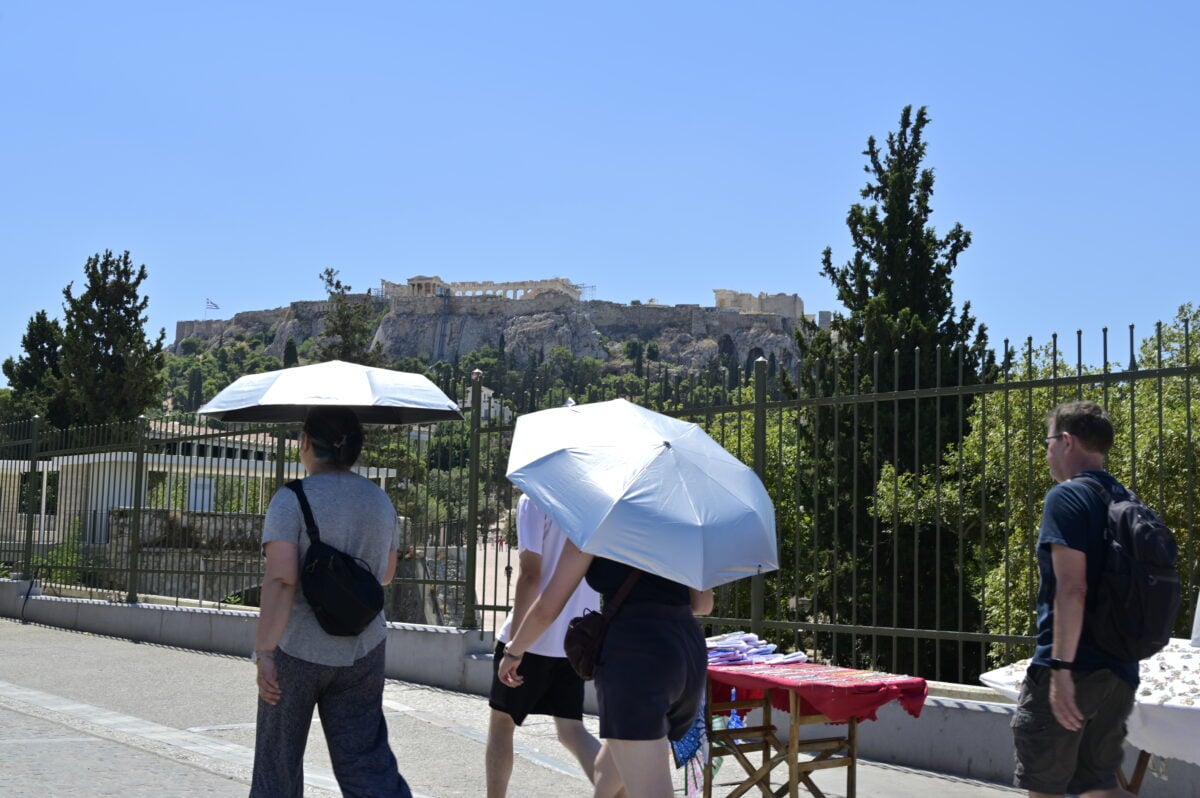 Καιρός: Έρχεται τετραήμερο με 40άρια – Δευτέρα και Τρίτη οι πιο δύσκολες ημέρες