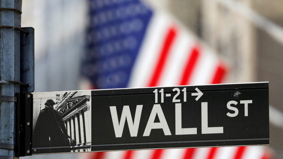 Wall Street: Ισχυρά κέρδη με ιστορικά υψηλά για Dow Jones και S&P 500 1 Wall Street: Ισχυρά κέρδη με ιστορικά υψηλά για Dow Jones και S&P 500