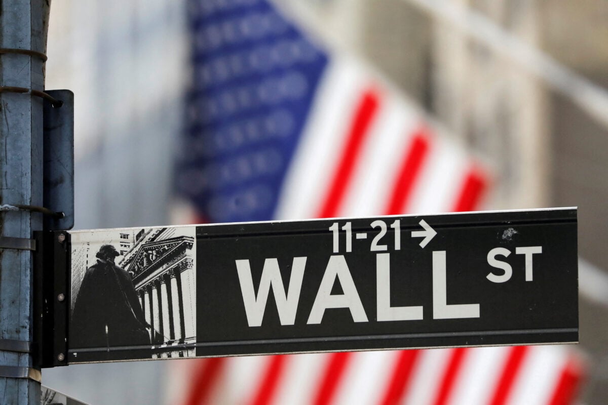 Wall Street: Ισχυρά κέρδη με ιστορικά υψηλά για Dow Jones και S&P 500