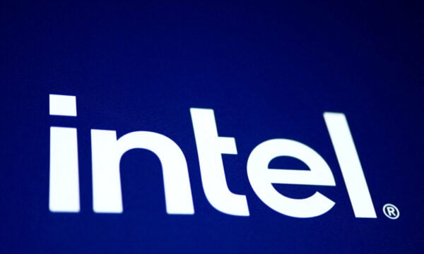 Intel αυξάνει στα 20 δισ. δολάρια την πώληση μετοχών και στρέφεται στην ΑΙ