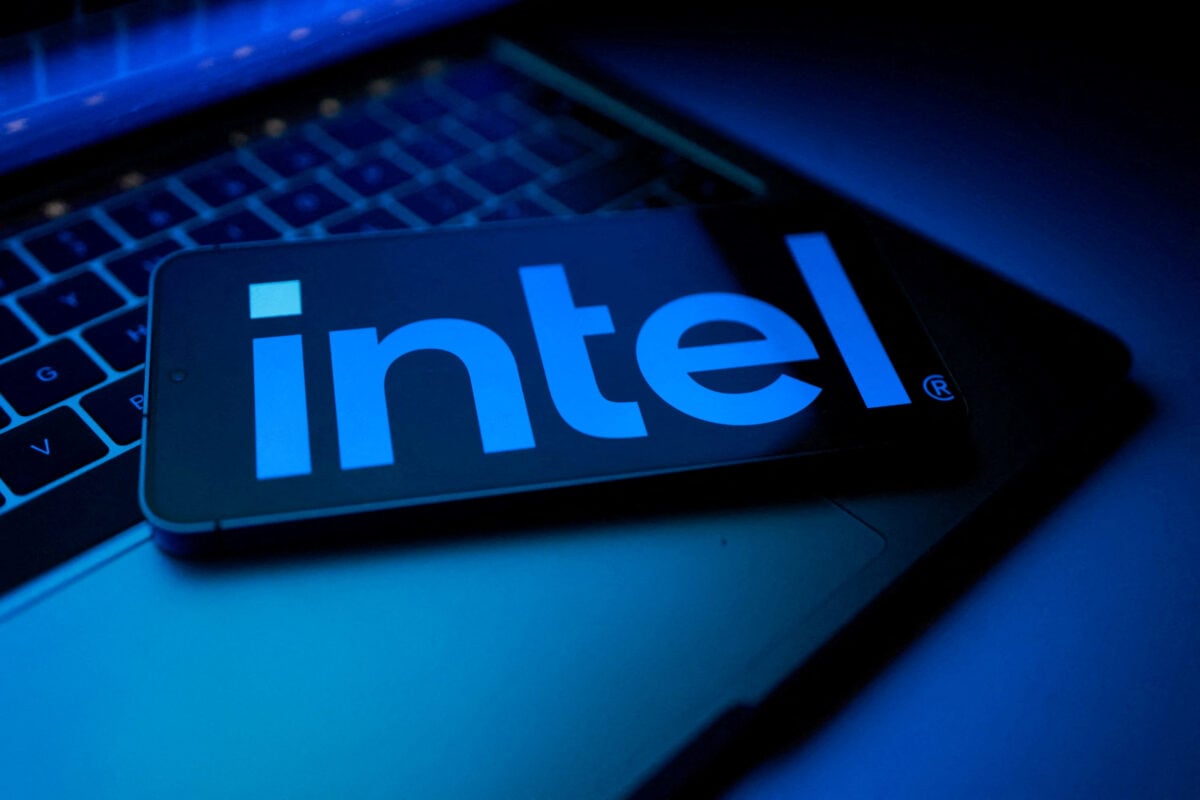 Intel πουλά μετοχές ύψους 15 δισ. δολαρίων – Οι επόμενες κινήσεις για την ΑΙ