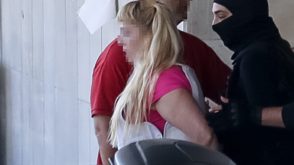 Marfin: Απολογείται σήμερα η 46χρονη για τον φονικό εμπρησμό - Αρνείται ότι έχει ταυτοποιηθεί και επιμένει στην αθωότητά της 1 Marfin: Απολογείται σήμερα η 46χρονη για τον φονικό εμπρησμό – Αρνείται ότι έχει ταυτοποιηθεί και επιμένει στην αθωότητά της