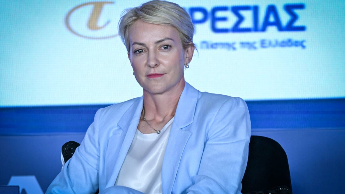 Σδούκου για Τσίπρα: Τον μάστορα που σε κορόιδεψε, δεν τον ξαναβάζεις στο σπίτι 1 Σδούκου για Τσίπρα: Τον μάστορα που σε κορόιδεψε, δεν τον ξαναβάζεις στο σπίτι